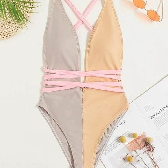 NWT Color Block One Piece Swimsuit - Picture 3 of 5